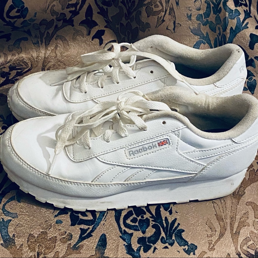 Women’s Reebok classic